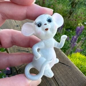 Vintage ceramic mouse